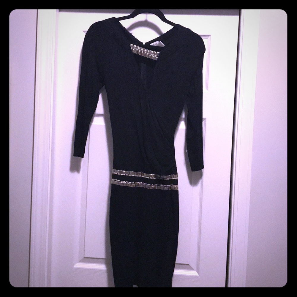 Black v-neck long sleeve dress